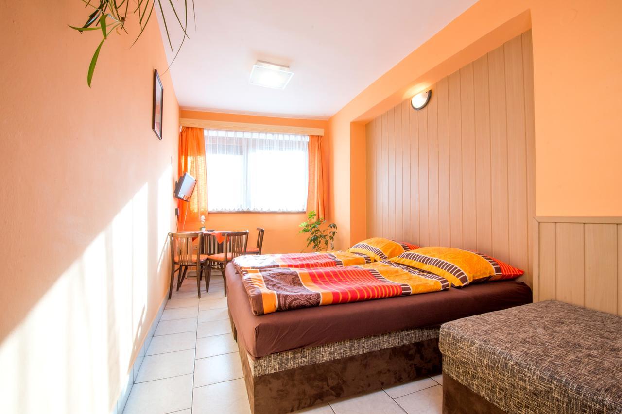 U Trebonskeho Kola Гостевой дом 3*